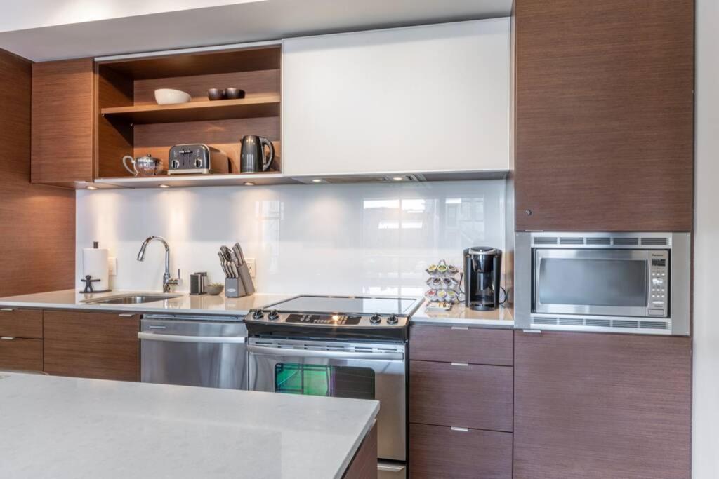Clean 3Rd Floor Executive 1 Bedroom Apt In Old Town China Town Victoria Zewnętrze zdjęcie